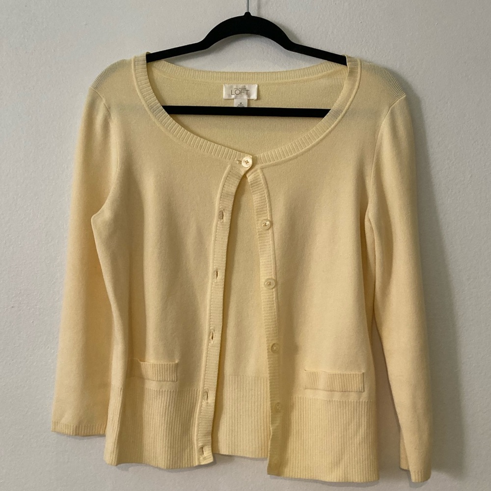 Ann Taylor LOFT Pastel Yellow Cardigan 3/4 Sleeves Sz M